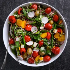 Ultimate Green Salad with Piquanté Peppers Ultimate Green Salad with Piquanté Peppers